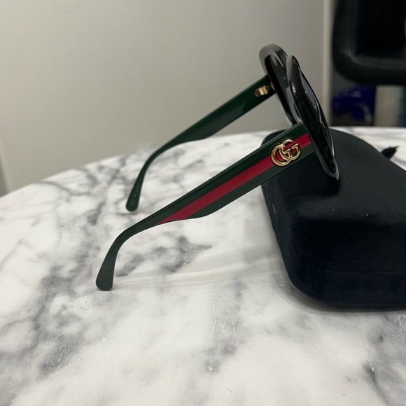 GUCCI Sherry Line Black Frame Oversized Sunglasses - Picture 8 of 11